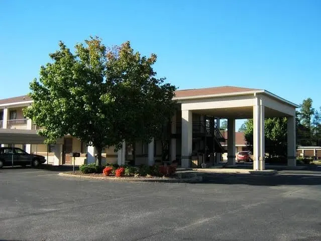 Briarwood inn Amory