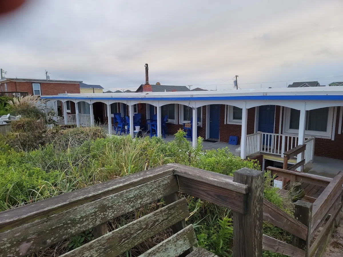 Colonial Inn