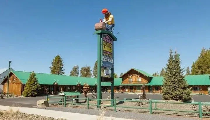 The Woodsman Country Lodge