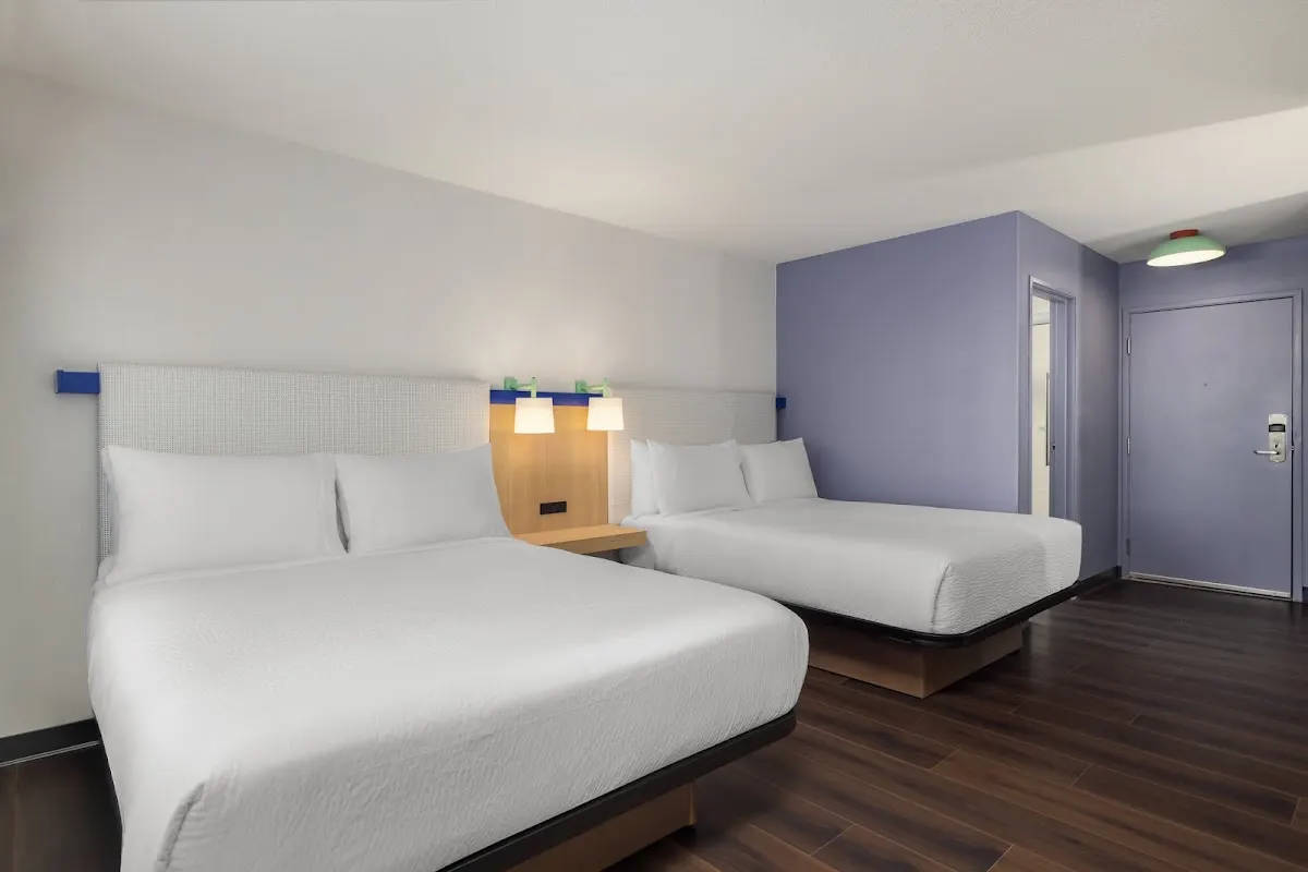 Garner Hotel Jamaica - JFK Airtrain – NYC by IHG