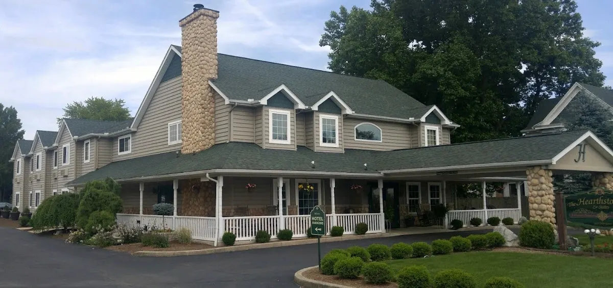 Hearthstone Inn & Suites