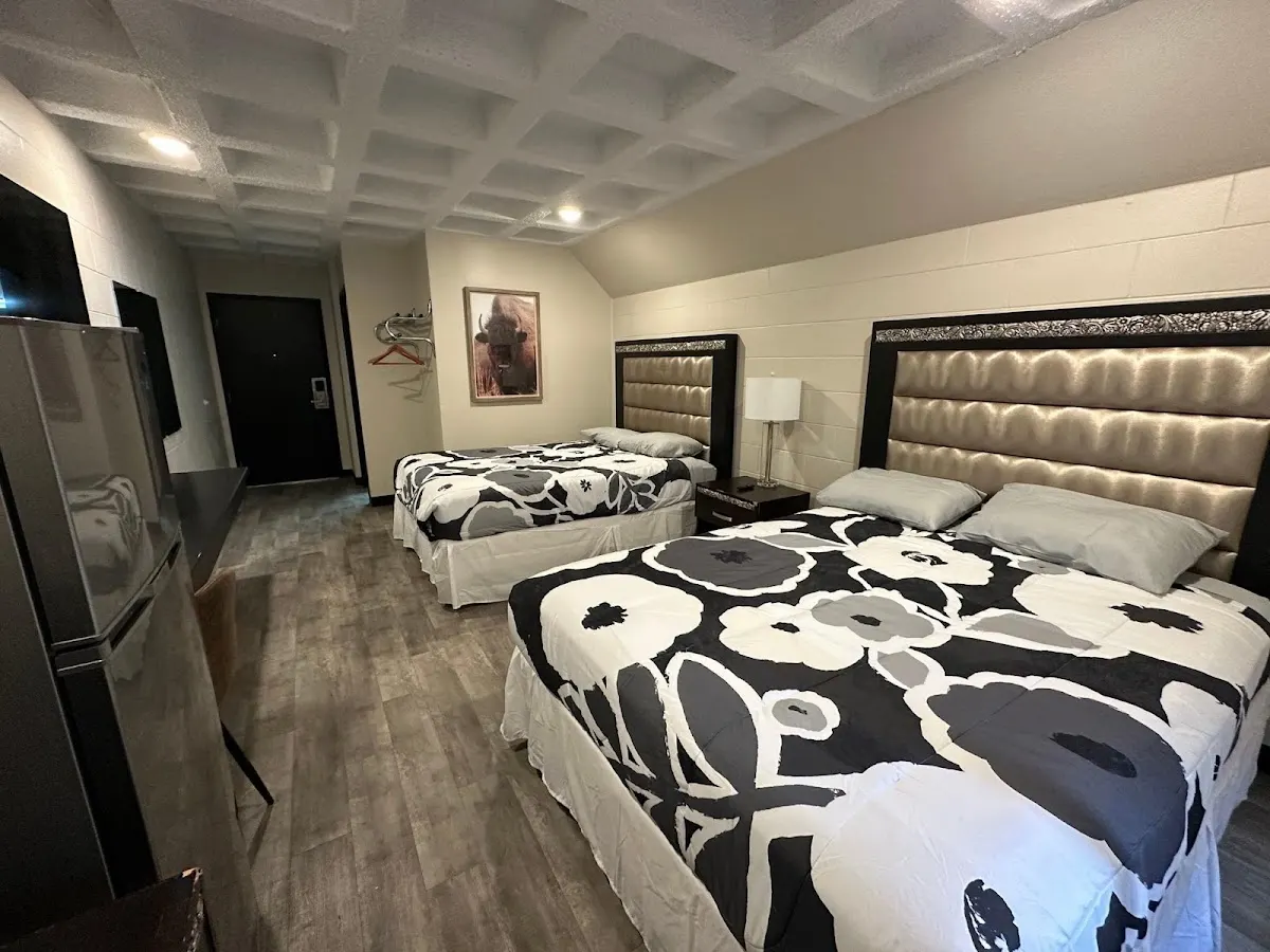 Guest Lodge