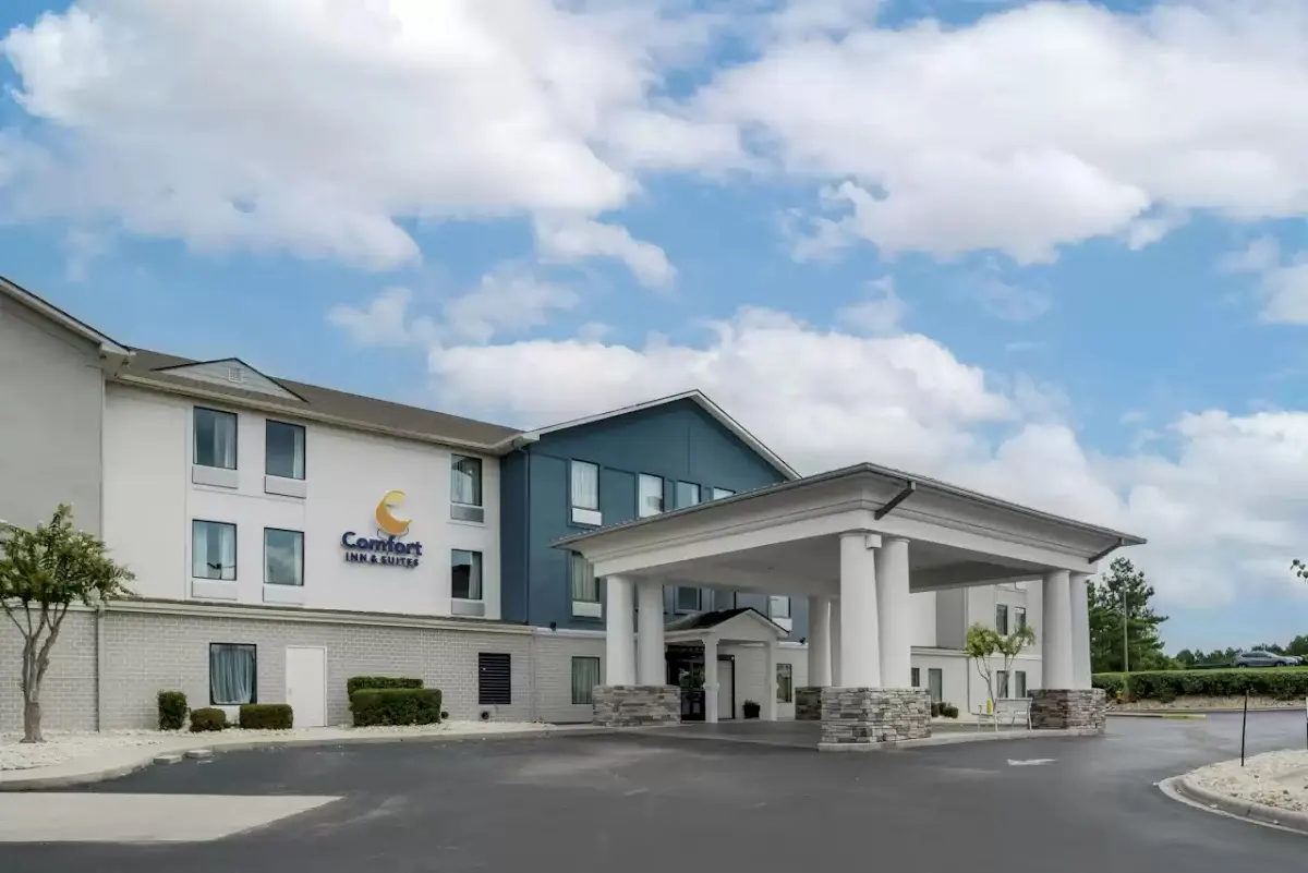 Comfort Inn & Suites Fultondale Gardendale I-65