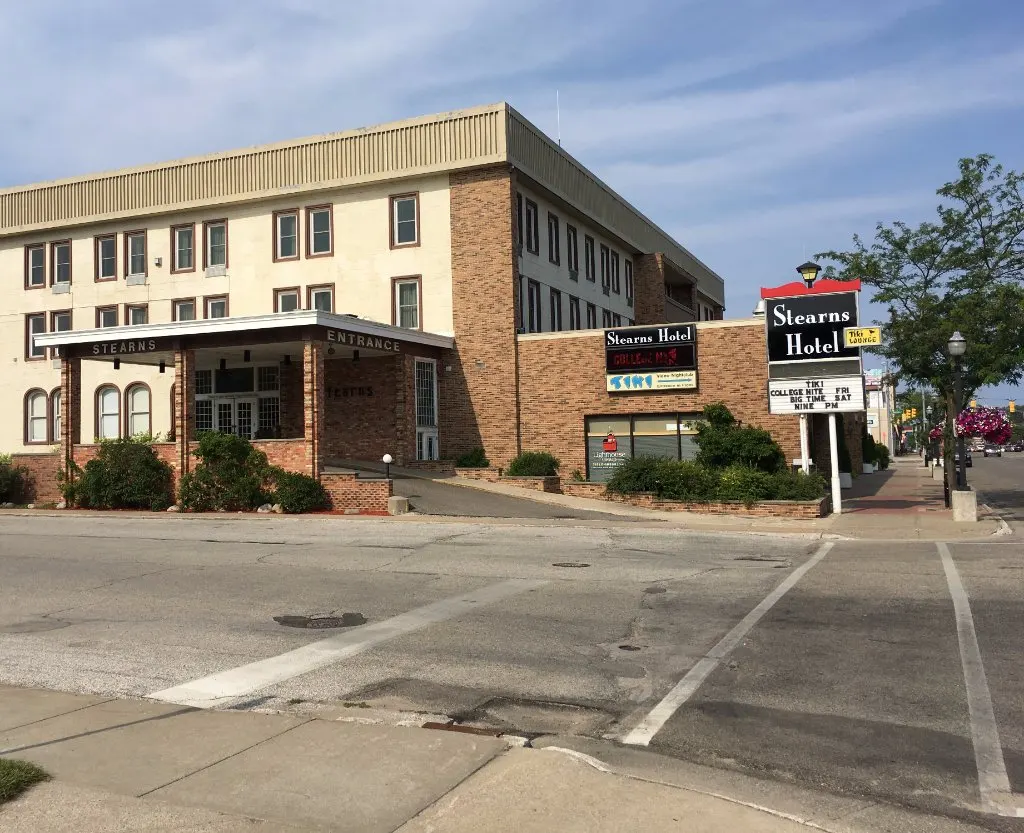 Stearns Hotel & Wedding Venue