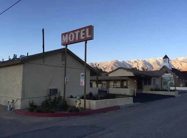 Lone Pine Budget Inn