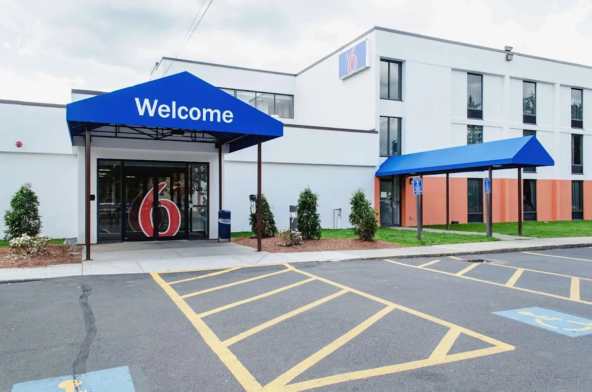 Motel 6 Brockton, MA