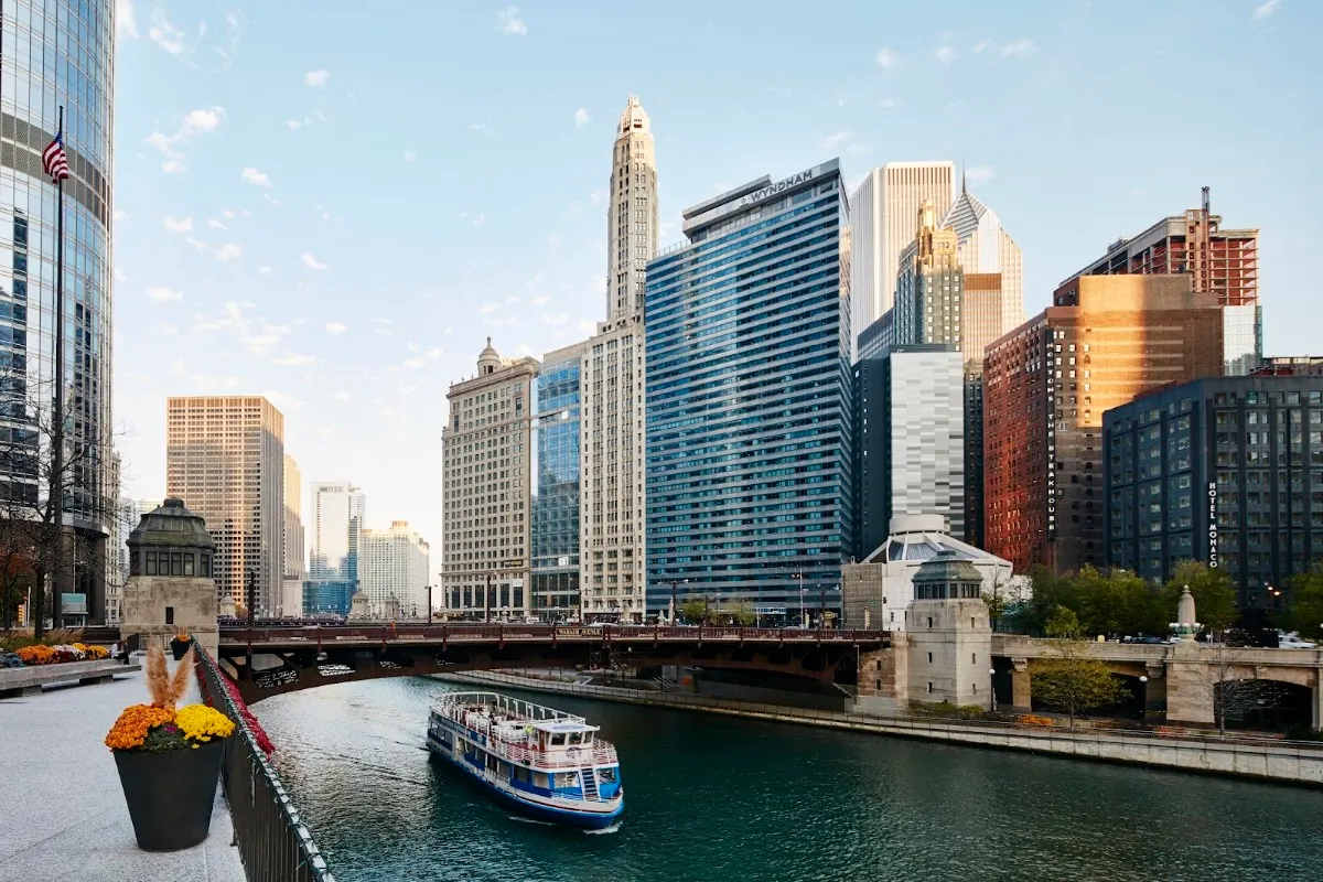 Club Quarters Hotel Wacker at Michigan, Chicago