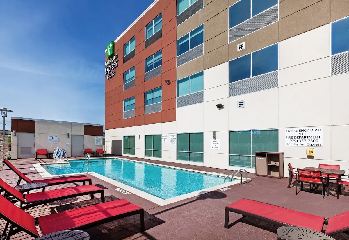 Holiday Inn Express & Suites Brenham South by IHG
