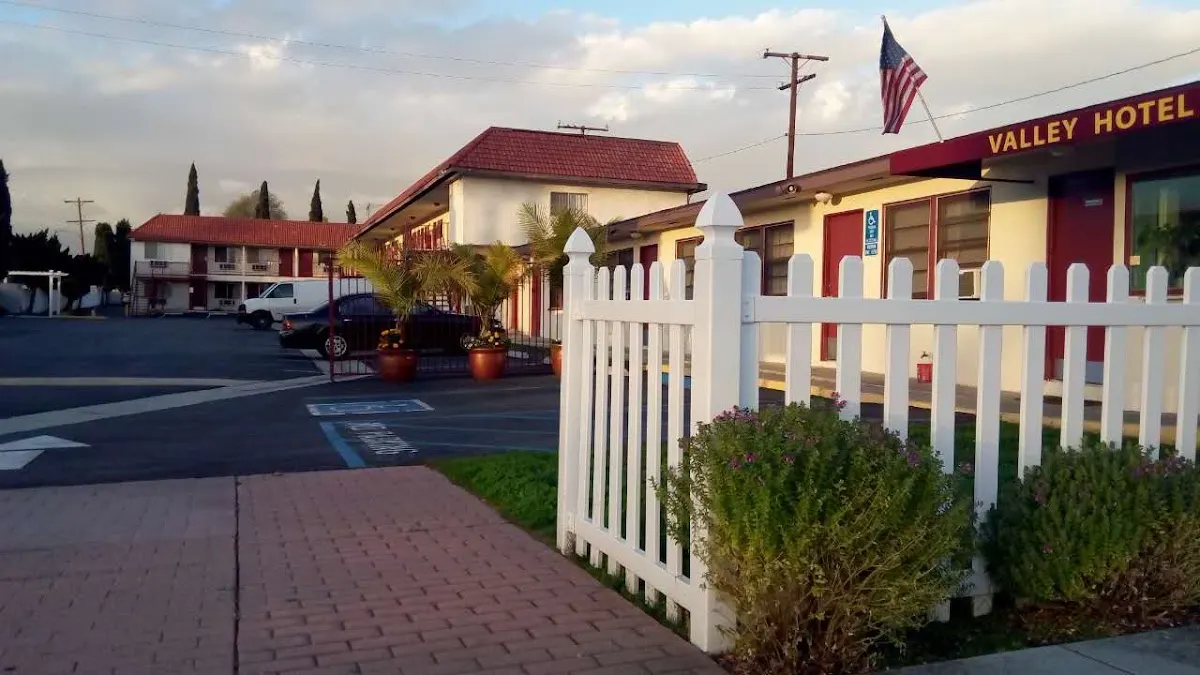 Valley Hotel