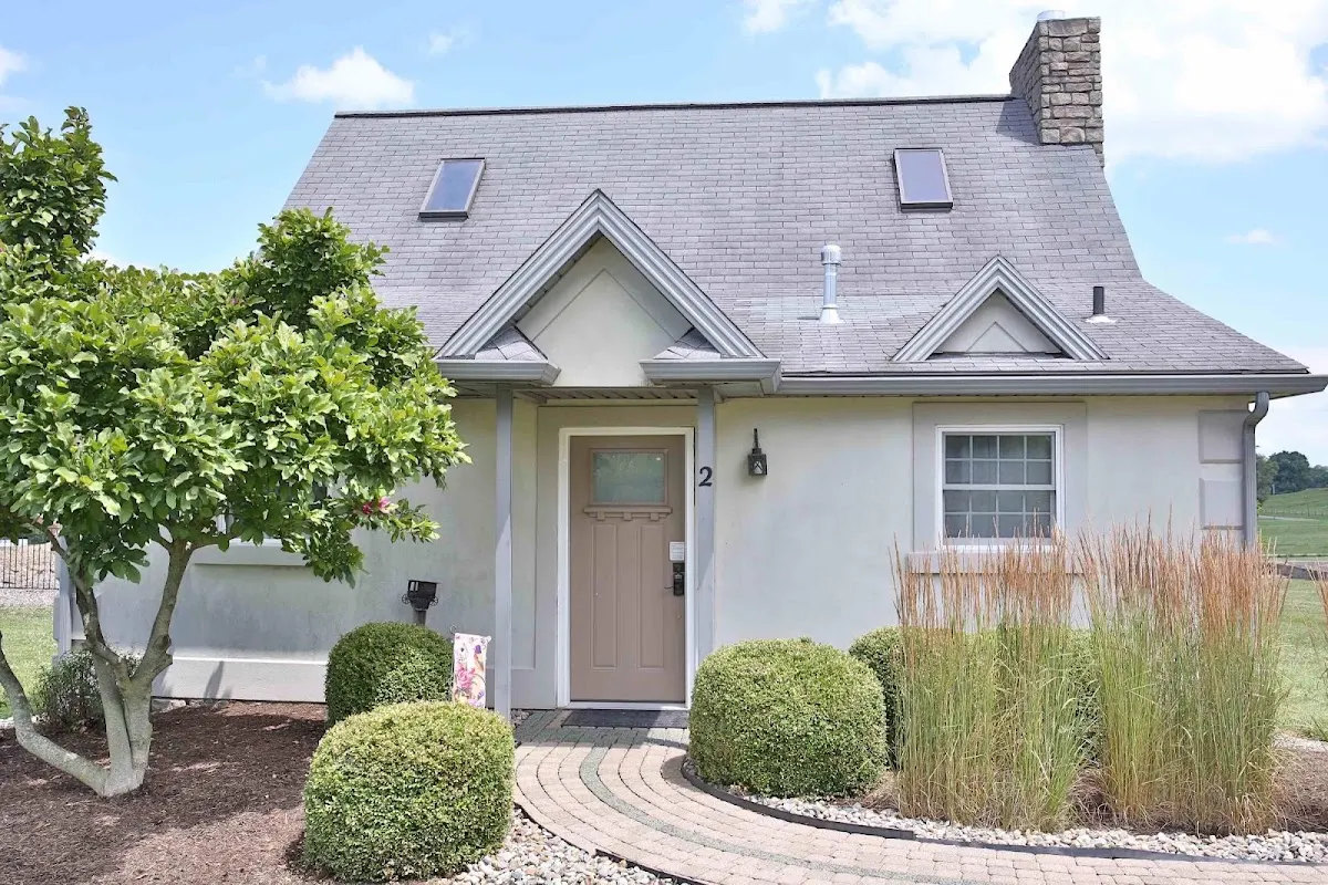Premier Carriage House Cottages