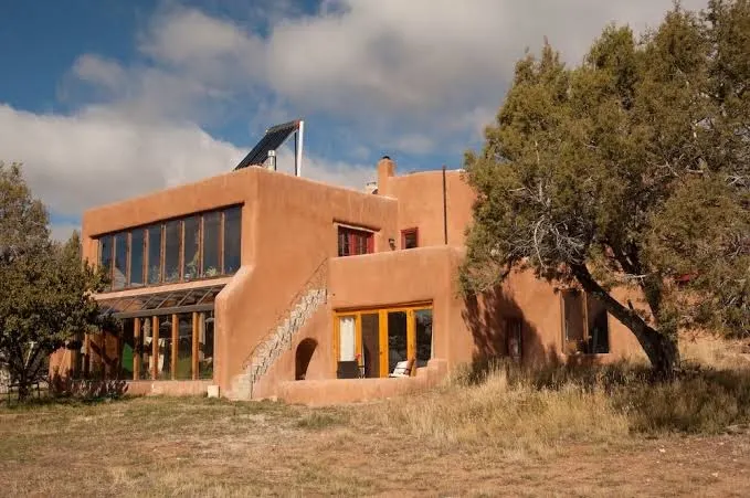 Maison De Terre