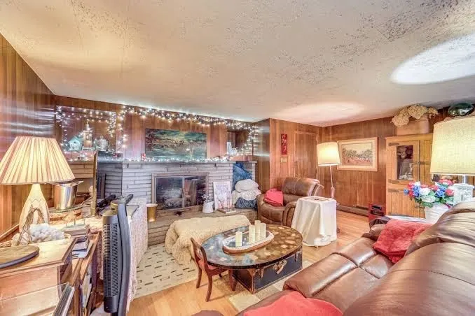 Rustic Chic Retreat: 4 Mi to Kennywood!