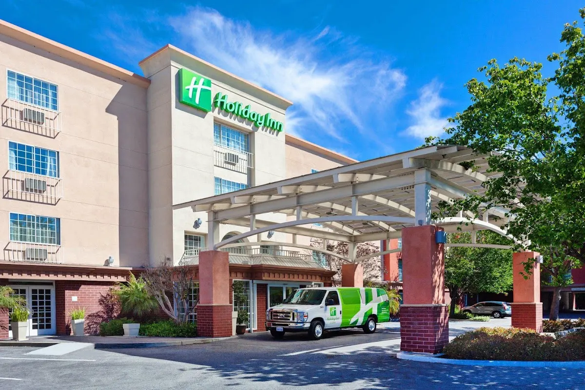 Holiday Inn & Suites San Mateo-San Francisco SFO by IHG