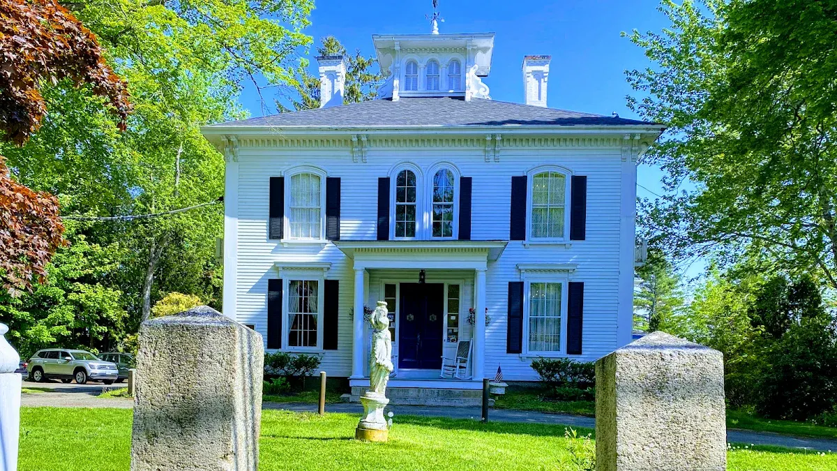 The Homeport Inn