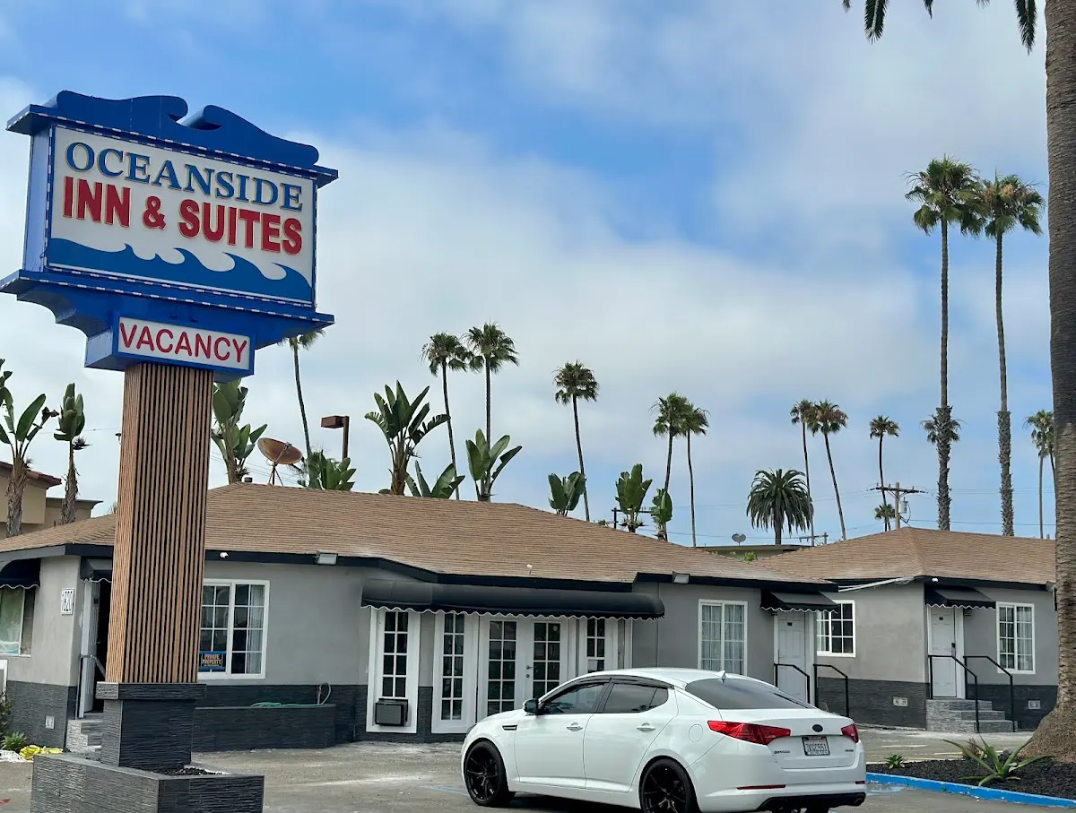Oceanside Inn & Suites