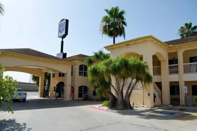 Texas Inn and Suites City Center at University Dr