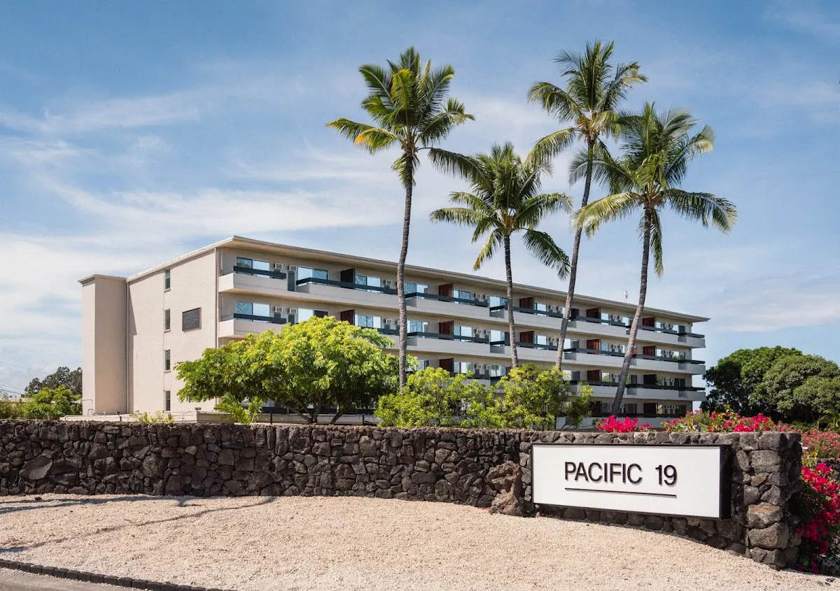 PACIFIC 19 Kona