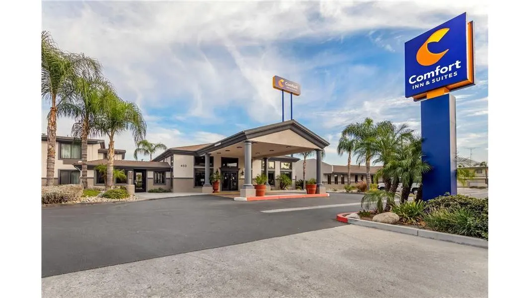 Comfort Inn & Suites San Bernardino