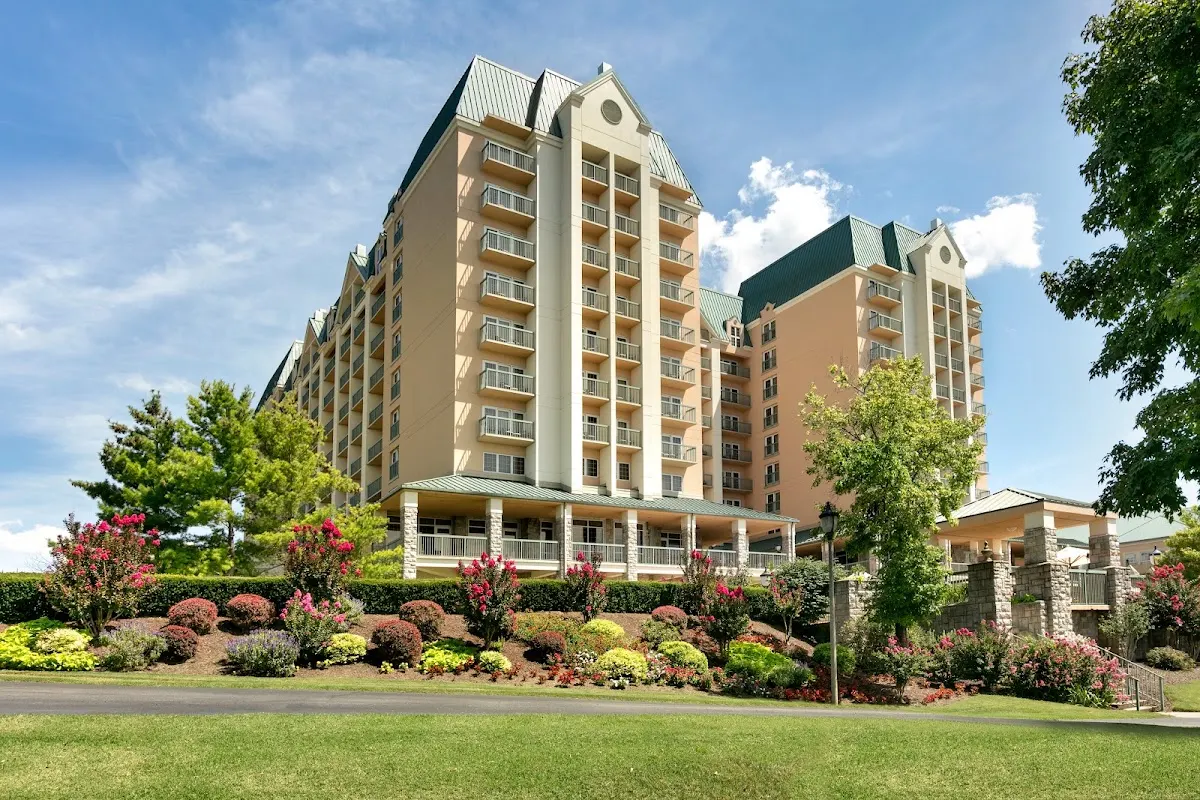 Chateau on the Lake Resort Spa & Convention Center