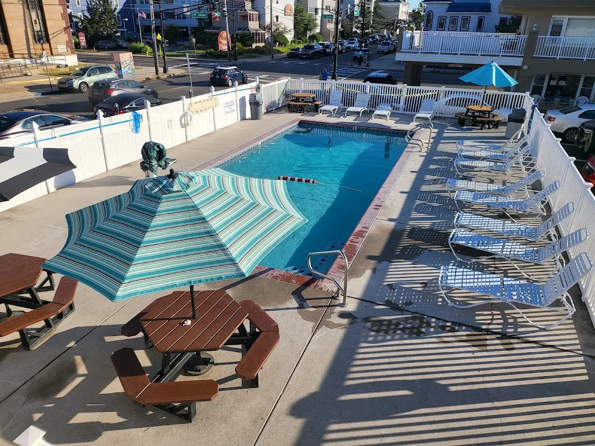 Sifting Sands Motel