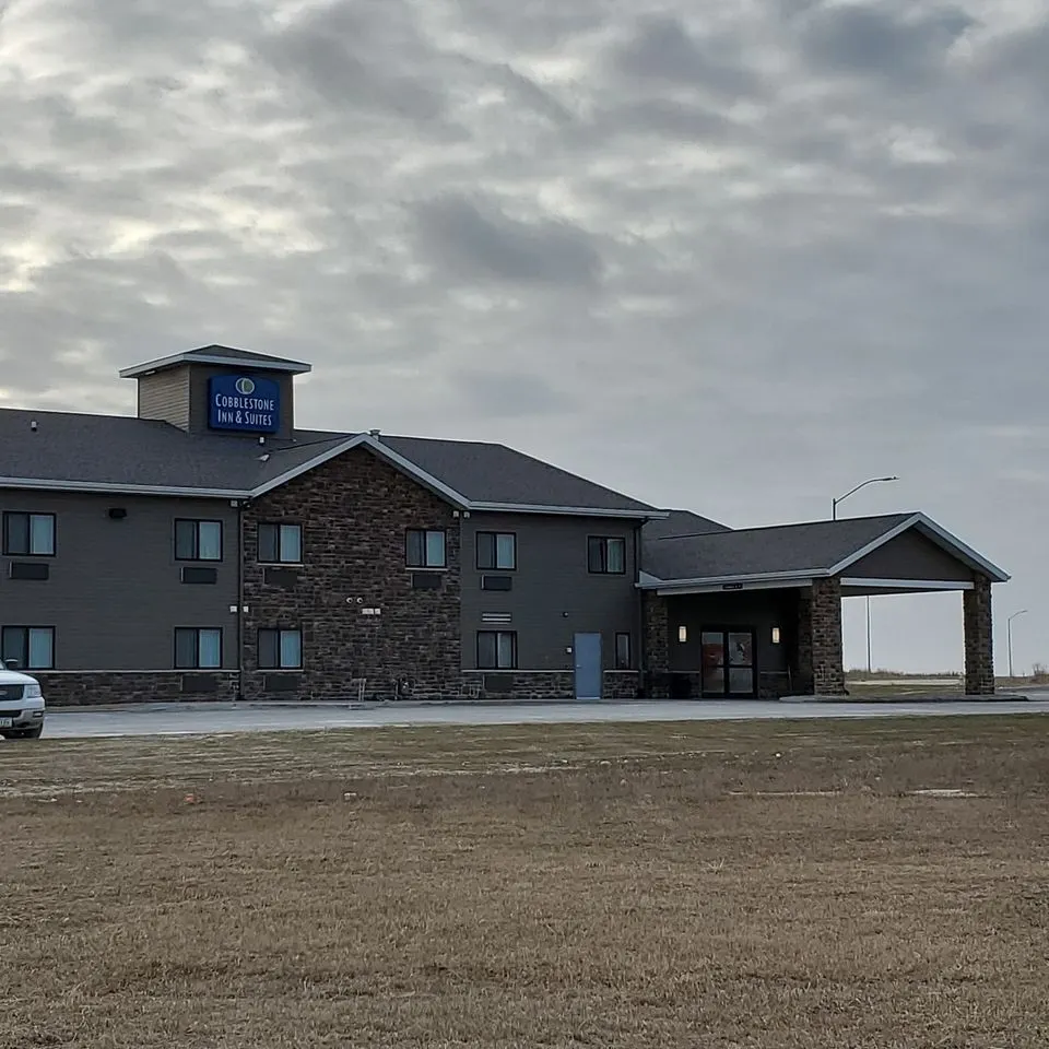 Cobblestone Inn & Suites - Manchester