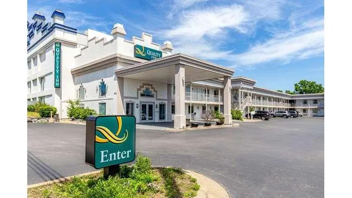 Quality Inn Branson - Hwy 76 Central