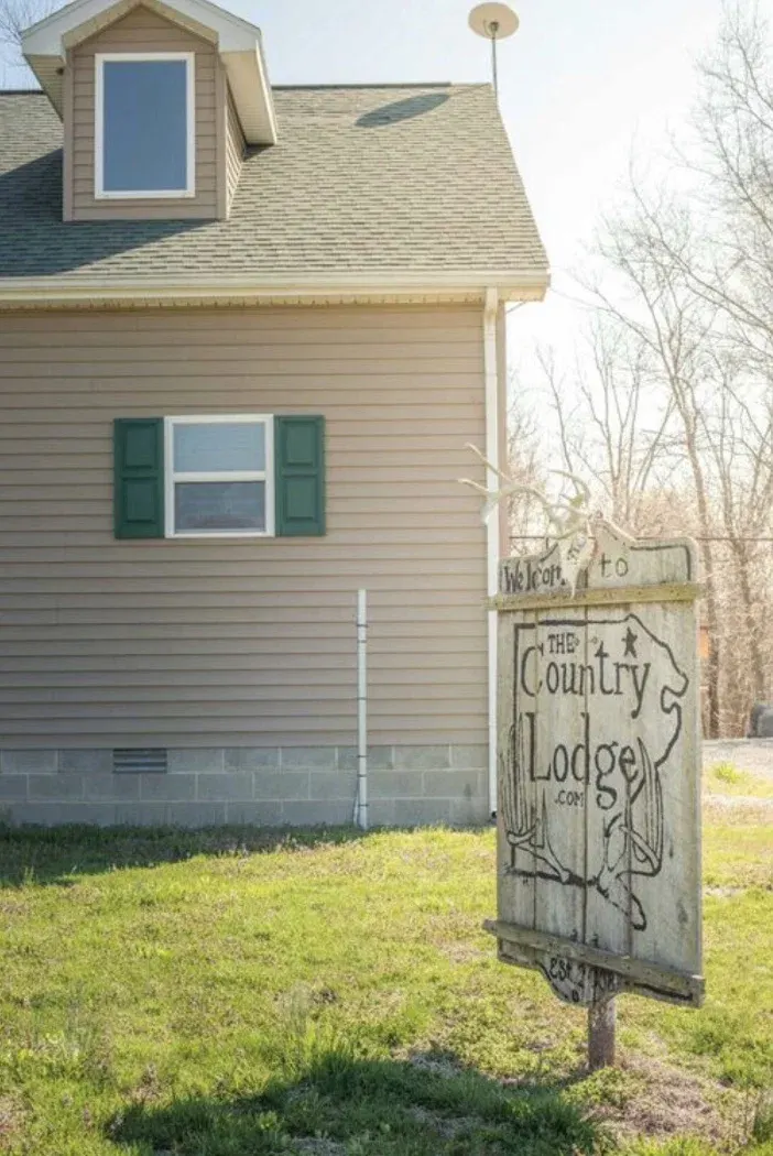 The Country Lodge