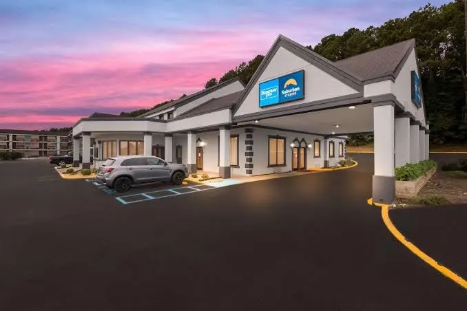 Suburban Studios Fort Dodge