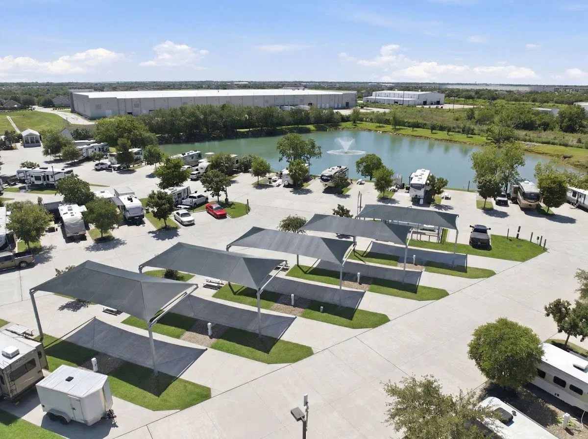 Southlake RV Resort by QRV