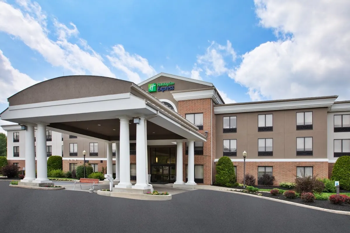 Holiday Inn Express & Suites Kent - University Area by IHG