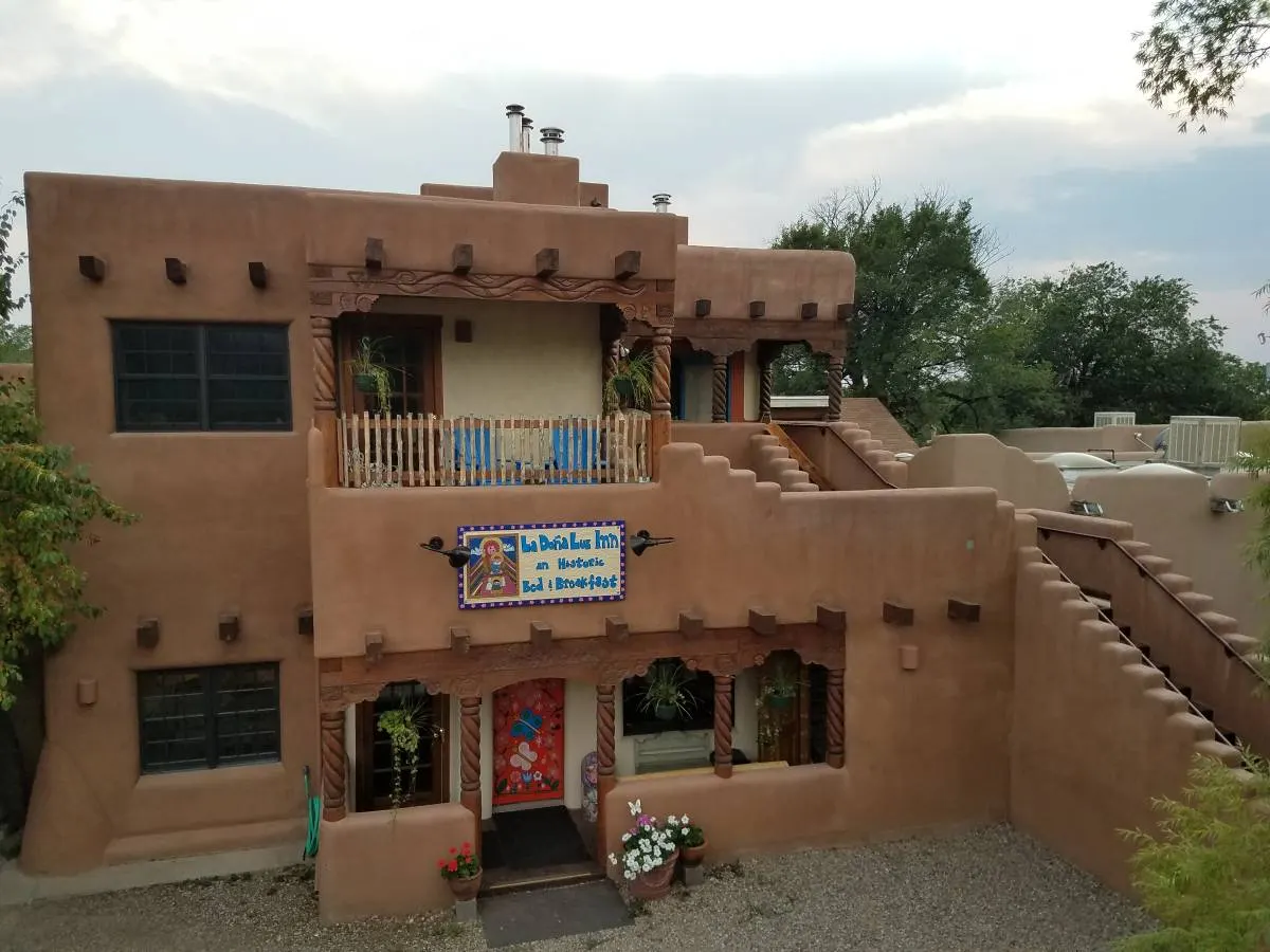 La Doña Luz Inn