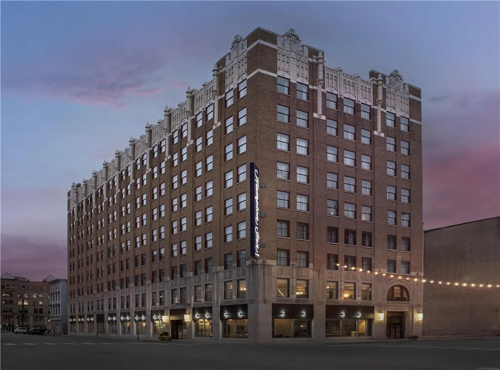 Hampton Inn Indianapolis Downtown Across from Circle Centre