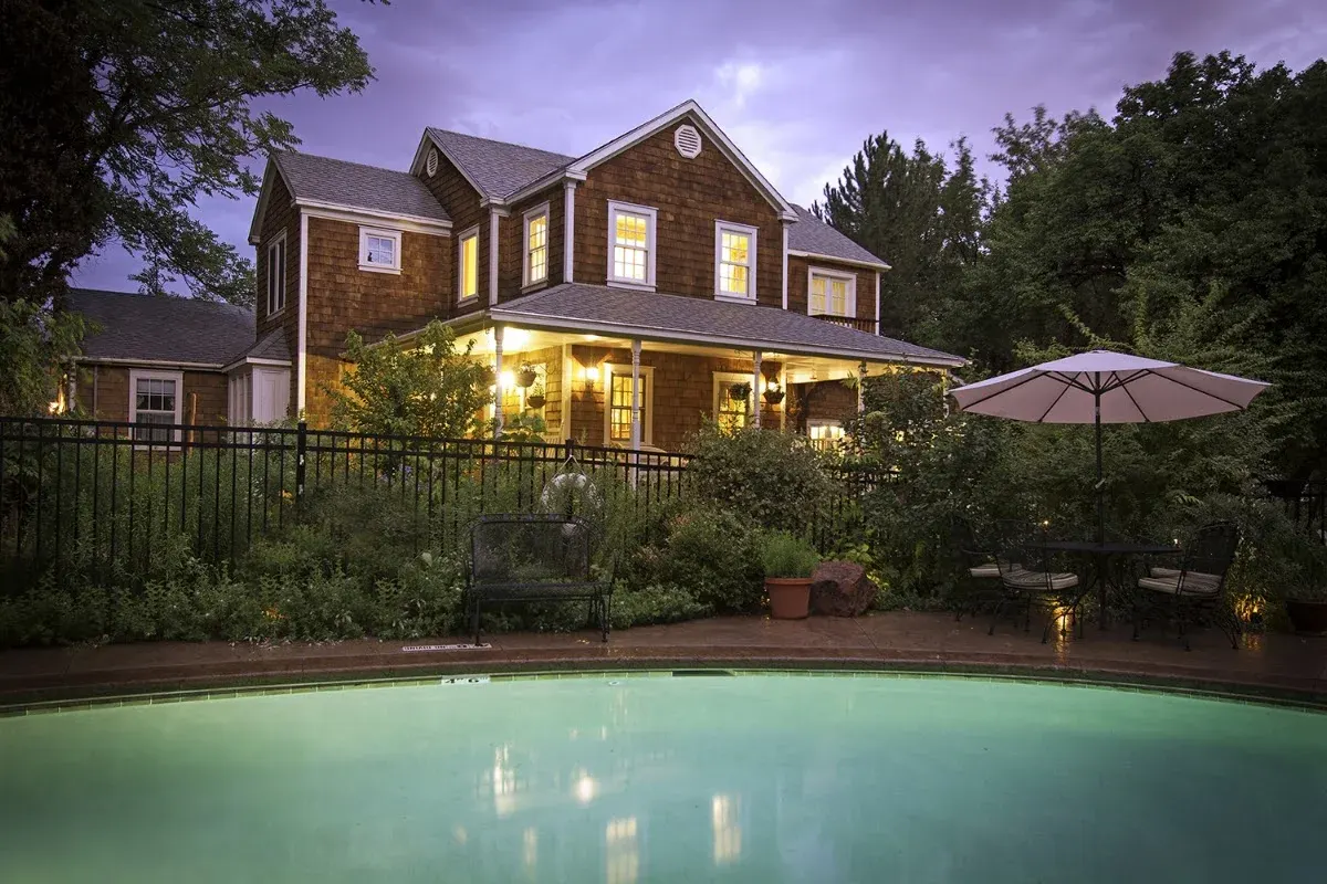 Sunflower Hill Inn