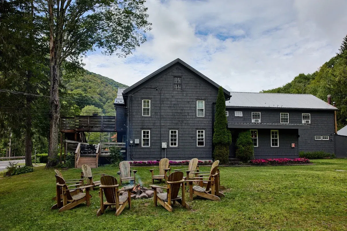 Catskill Seasons Inn