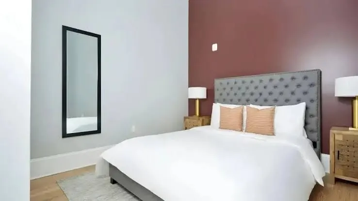 Sleeps 16 4 Units, Steps to the French Quarter The Harlequin by Avantstay