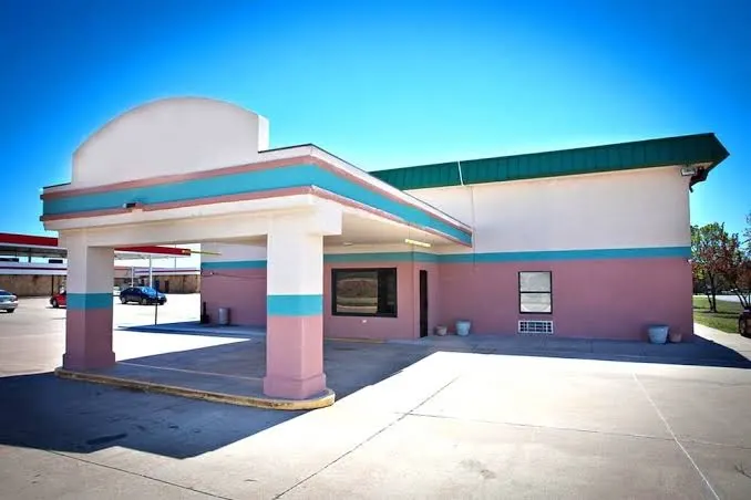 Days Inn by Wyndham Wichita North