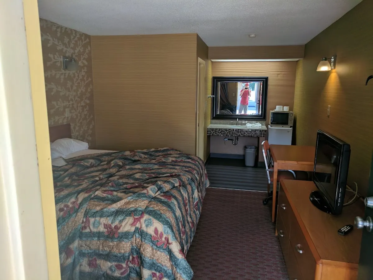 Royal Inn Motel