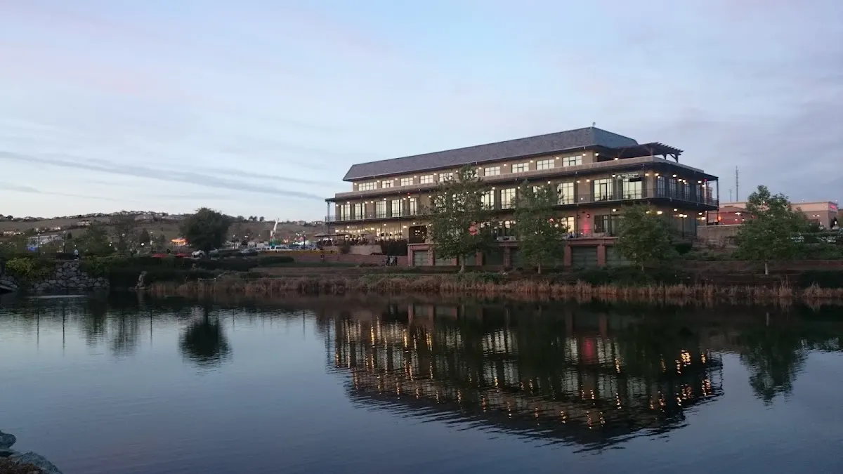 Holiday Inn Express & Suites El Dorado Hills, an IHG Hotel