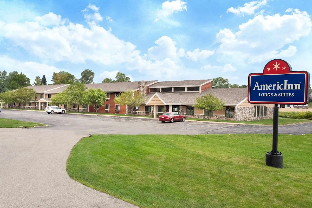 AmericInn by Wyndham Burlington