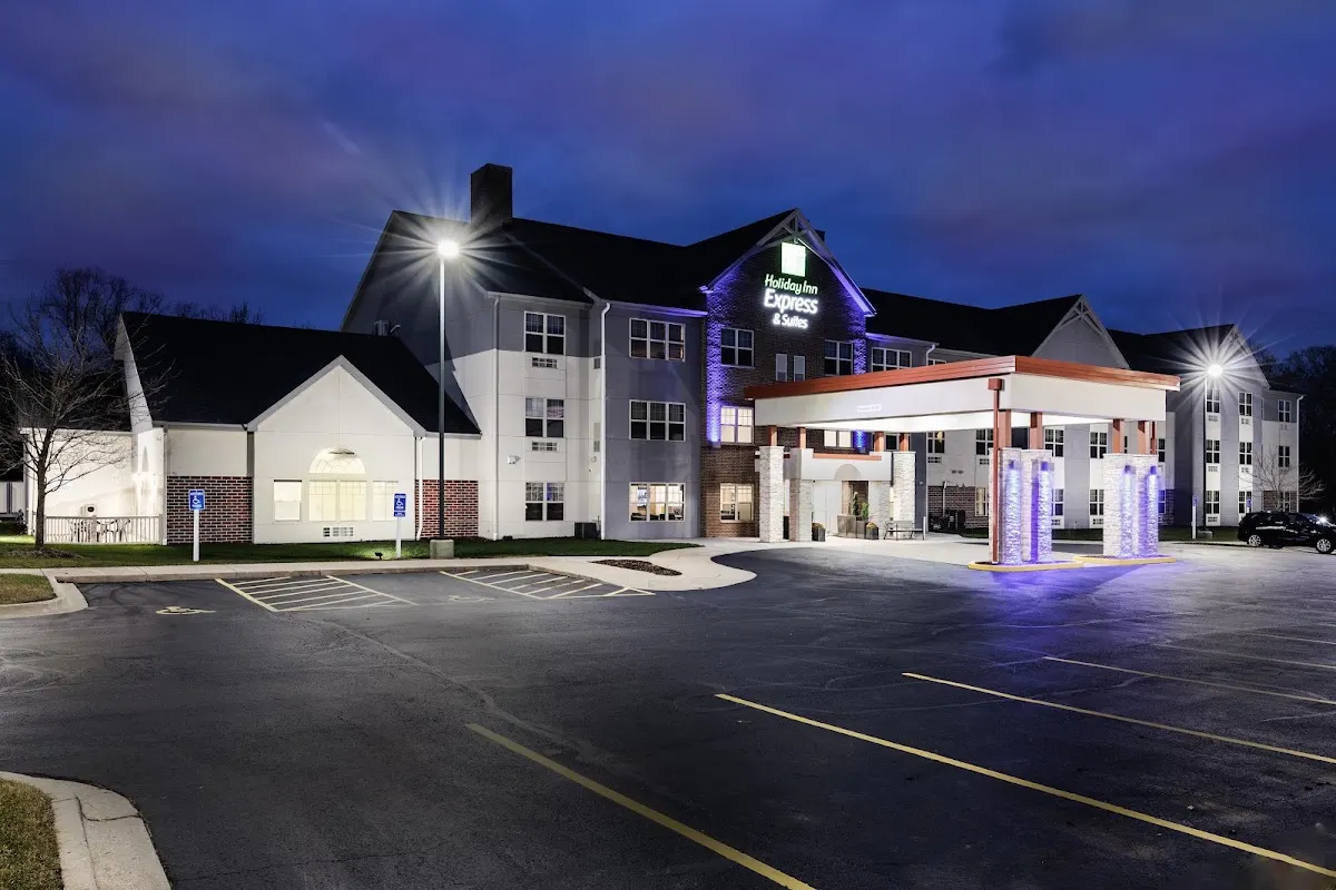 Holiday Inn Express & Suites Zion, an IHG Hotel