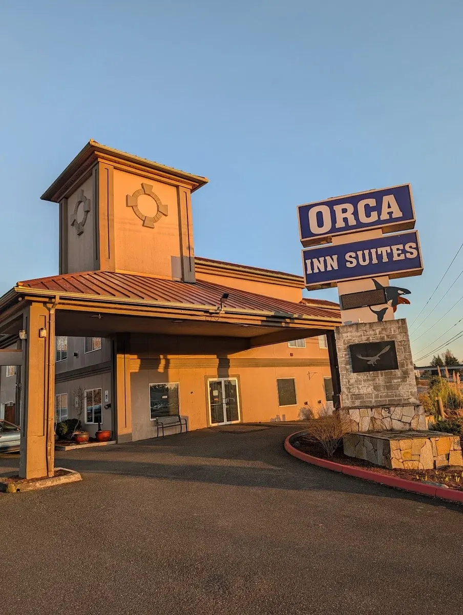 Orca Inn Suites