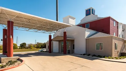Motel 6 San Antonio, TX - Downtown - Alamo Dome