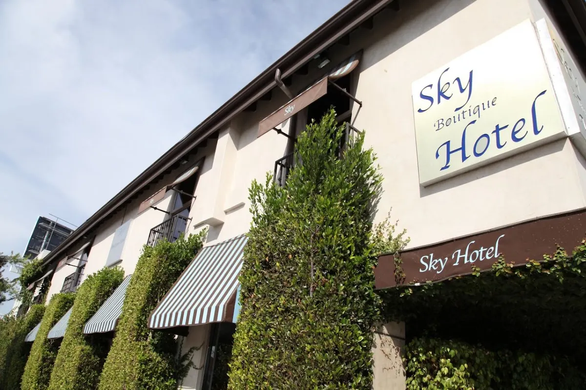 LA Sky Hotel