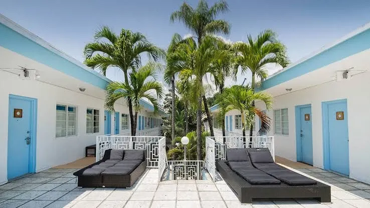 Aqua Hotel & Suites