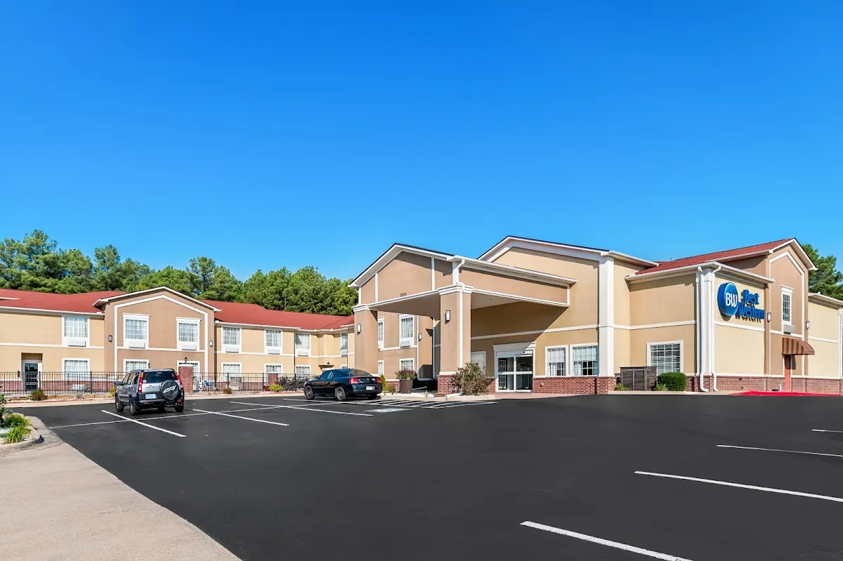 Best Western Sherwood Inn & Suites