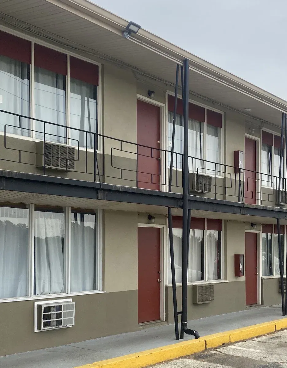 Riviera Motor Inn