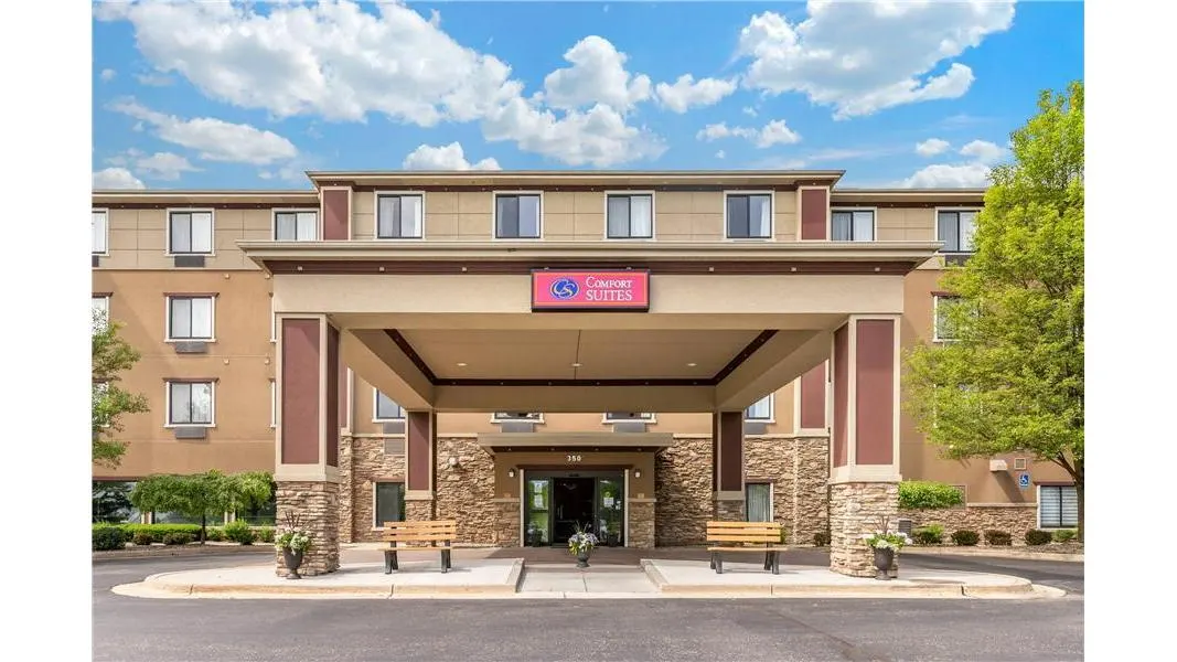 Comfort Suites Grand Rapids North