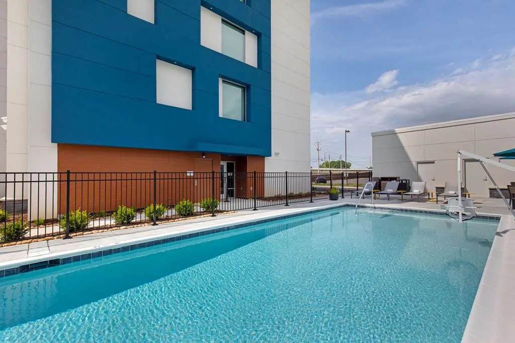 Hampton Inn Albertville