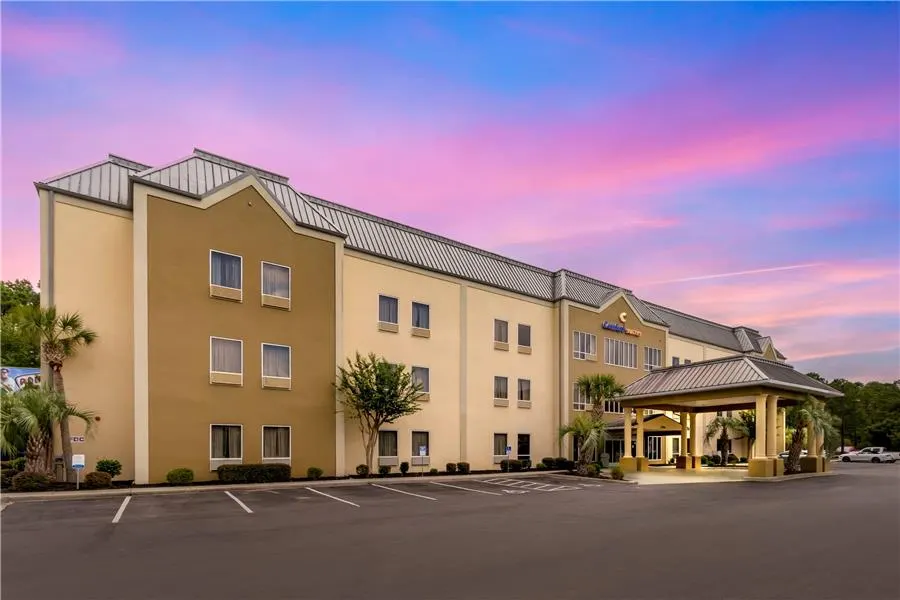 Comfort Suites At the University