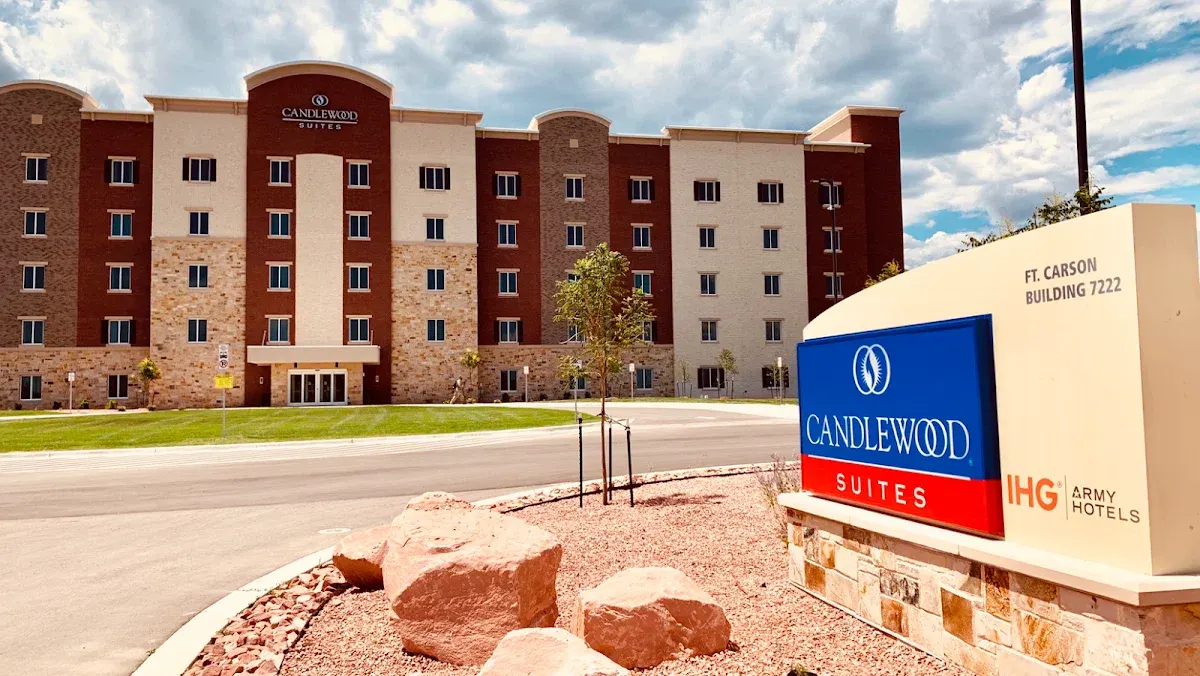 Candlewood Suites Building 7306